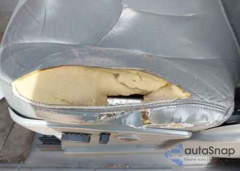 2005 Chevrolet Tahoe Lt from USA, damaged, VIN 1GNEC13T15R114012